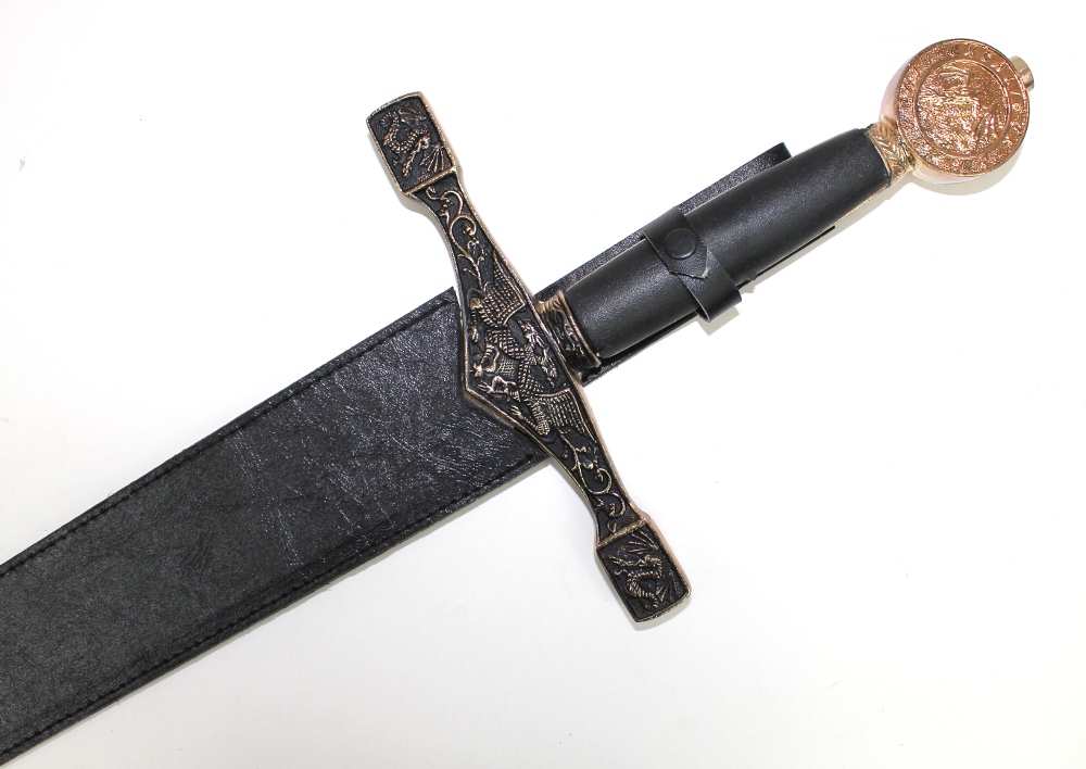 foto V�prodej! Me� Excalibur s pochvou